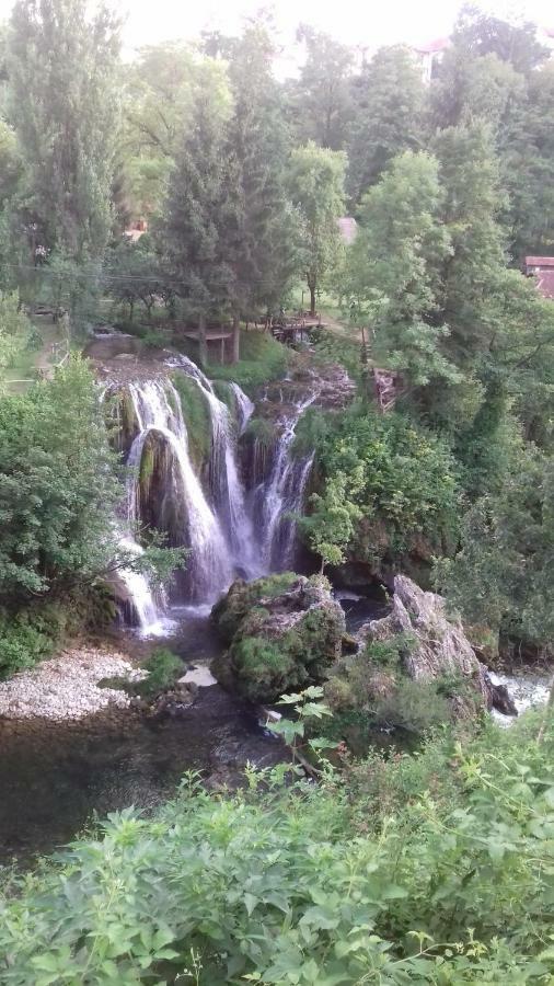 Guest House Happy Day Slunj Buitenkant foto